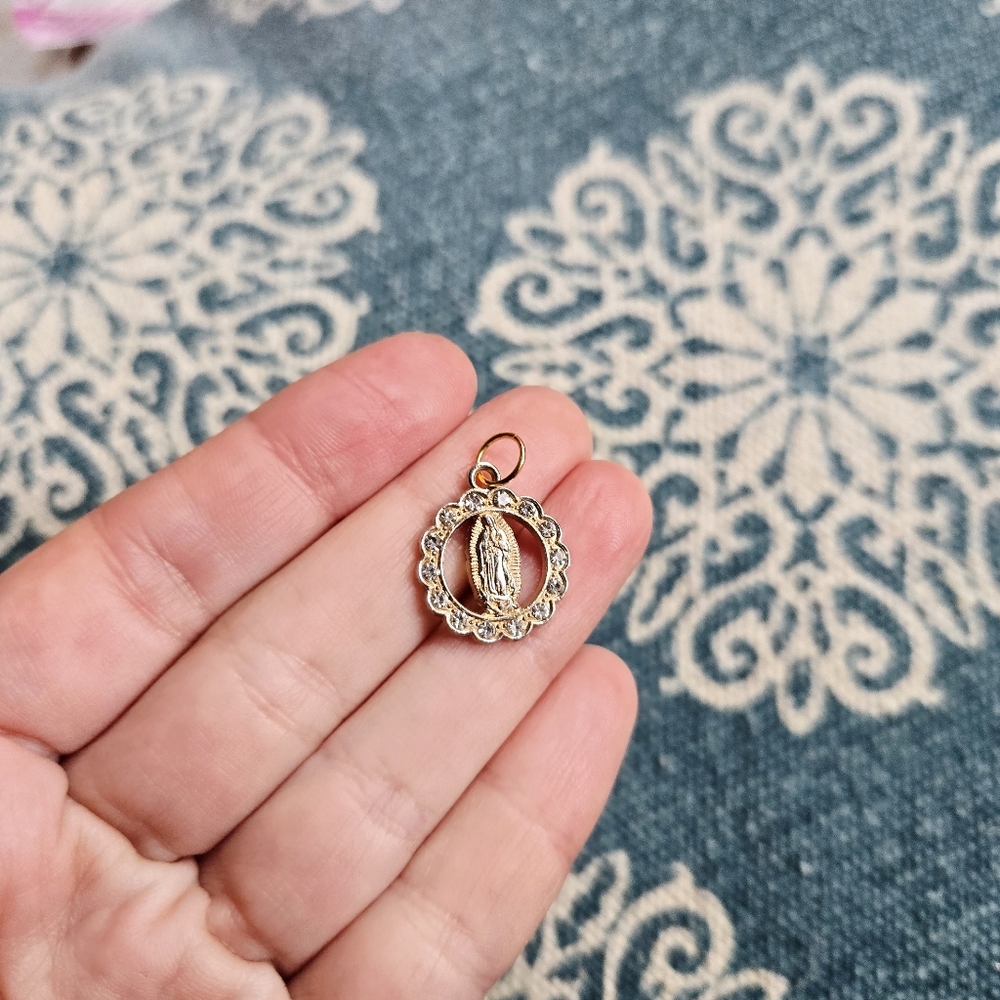 Vintage Dainty Rose Gold Medallion Miraculous Medal Pendant - Picture 4 of 6